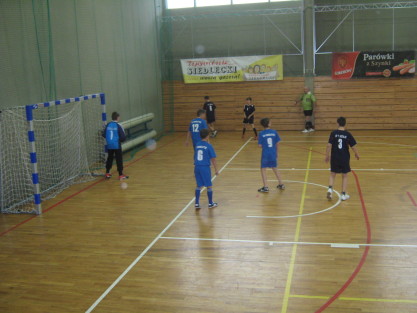 Halowy Turniej Piłki Nożnej "Sokolik 2012"