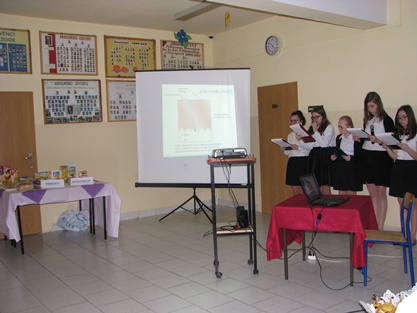 Dzień projektów gimnazjalnych - uczniowie klas drugich gimnazjum przedstawili dorobek swojej pracy