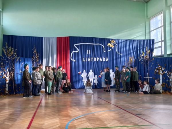  Uroczystość poświęcona rocznicy odzyskania przez Polskę niepodległości
